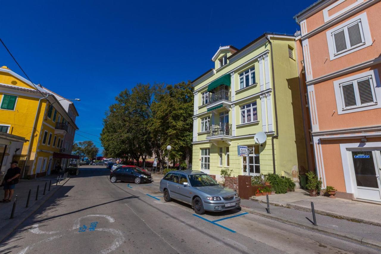 Apartments Villa Katarina Selce Zewnętrze zdjęcie
